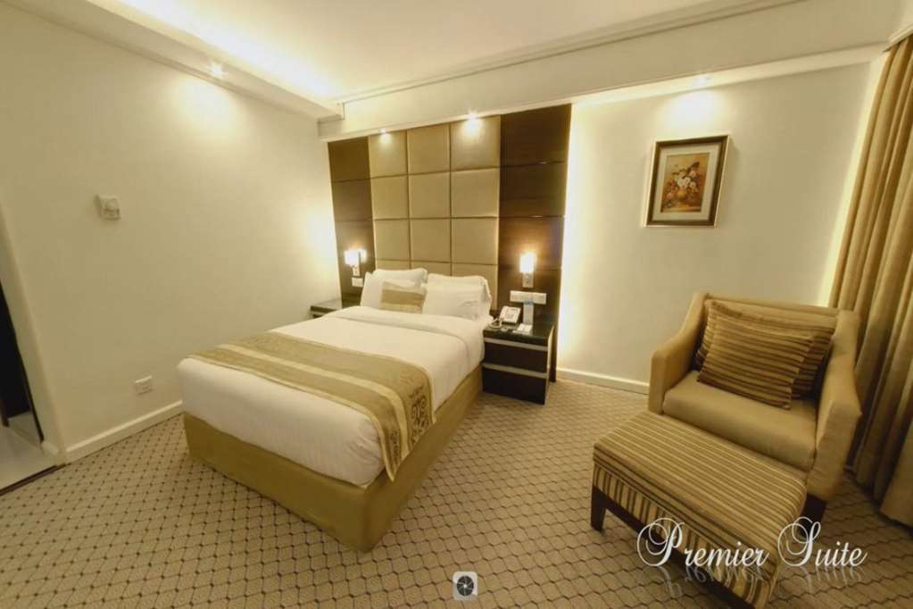 צ'יטגונג Hotel Agrabad חדר תמונה